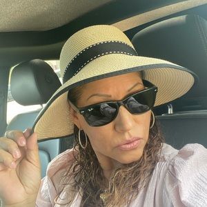 Meet your Posher, Sonjia